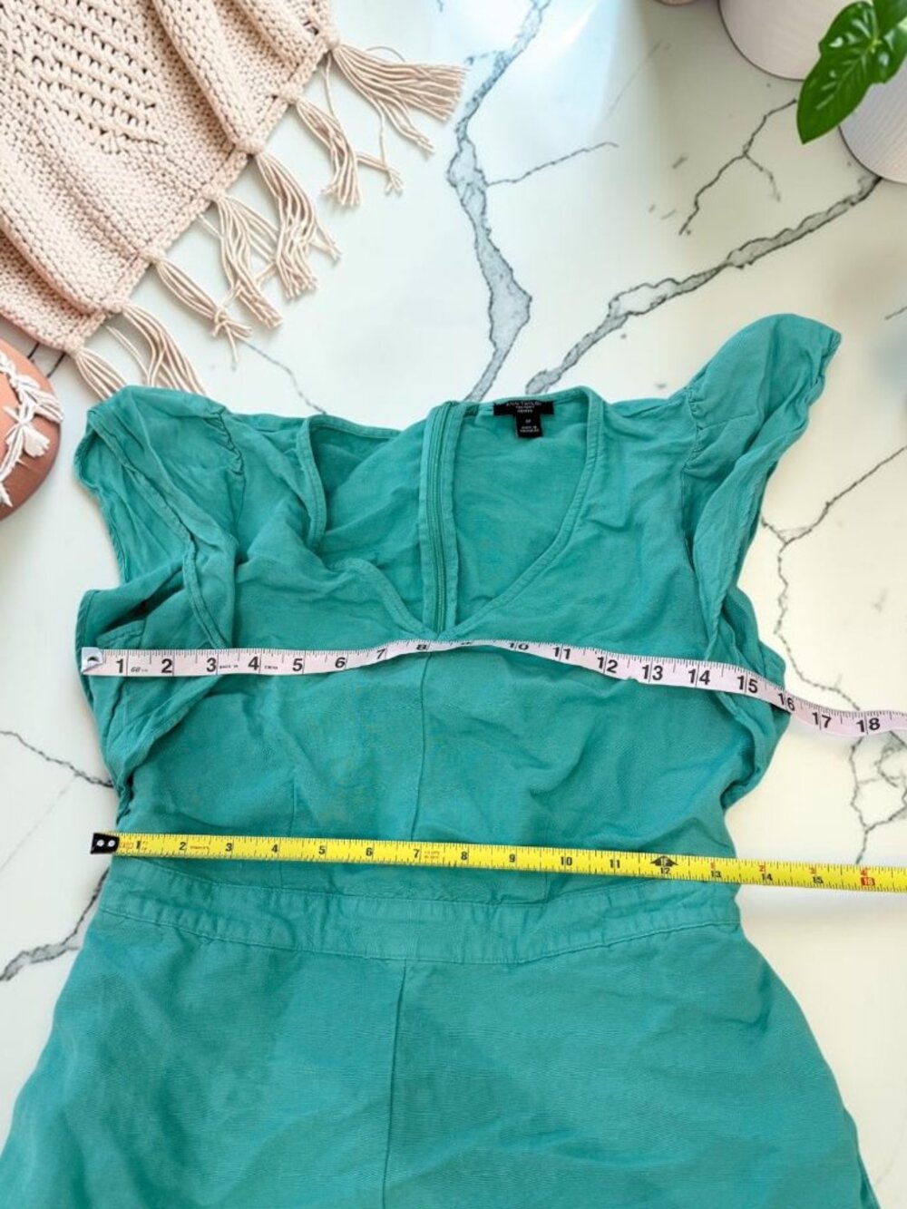 Ann Taylor Kelly Green Linen Romper Flutter Sleeve Size 0Petite Pockets - Picture 6 of 9